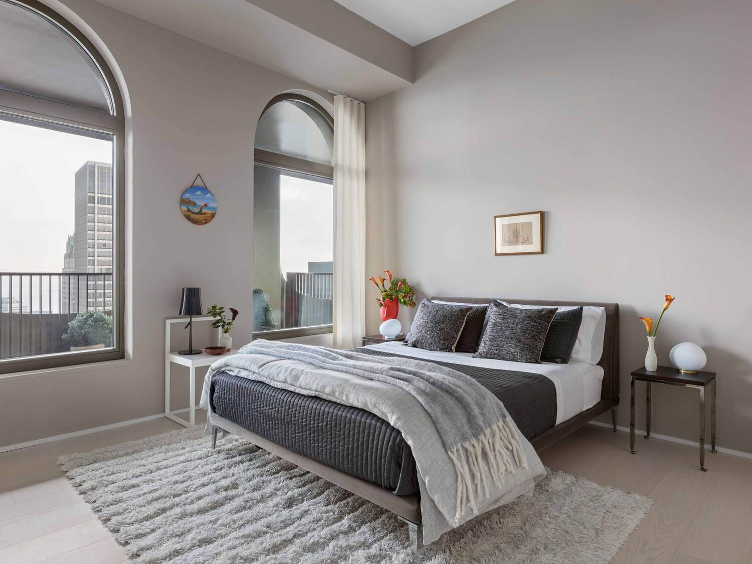 01 bedroom