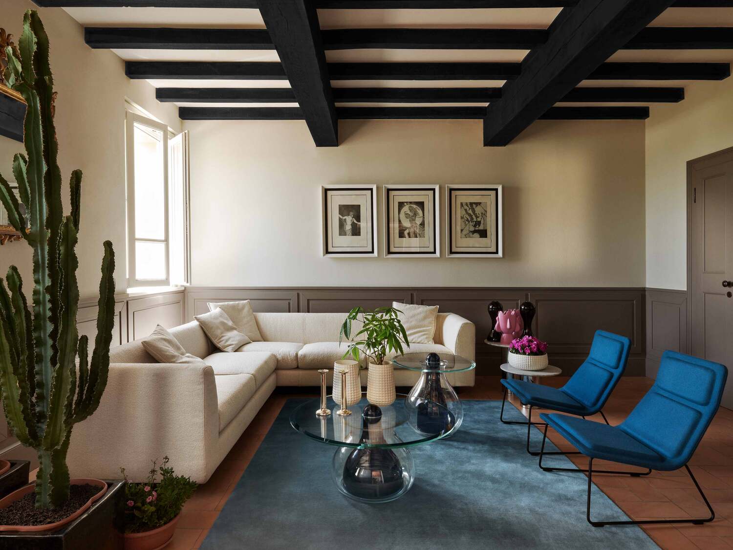 07 living room