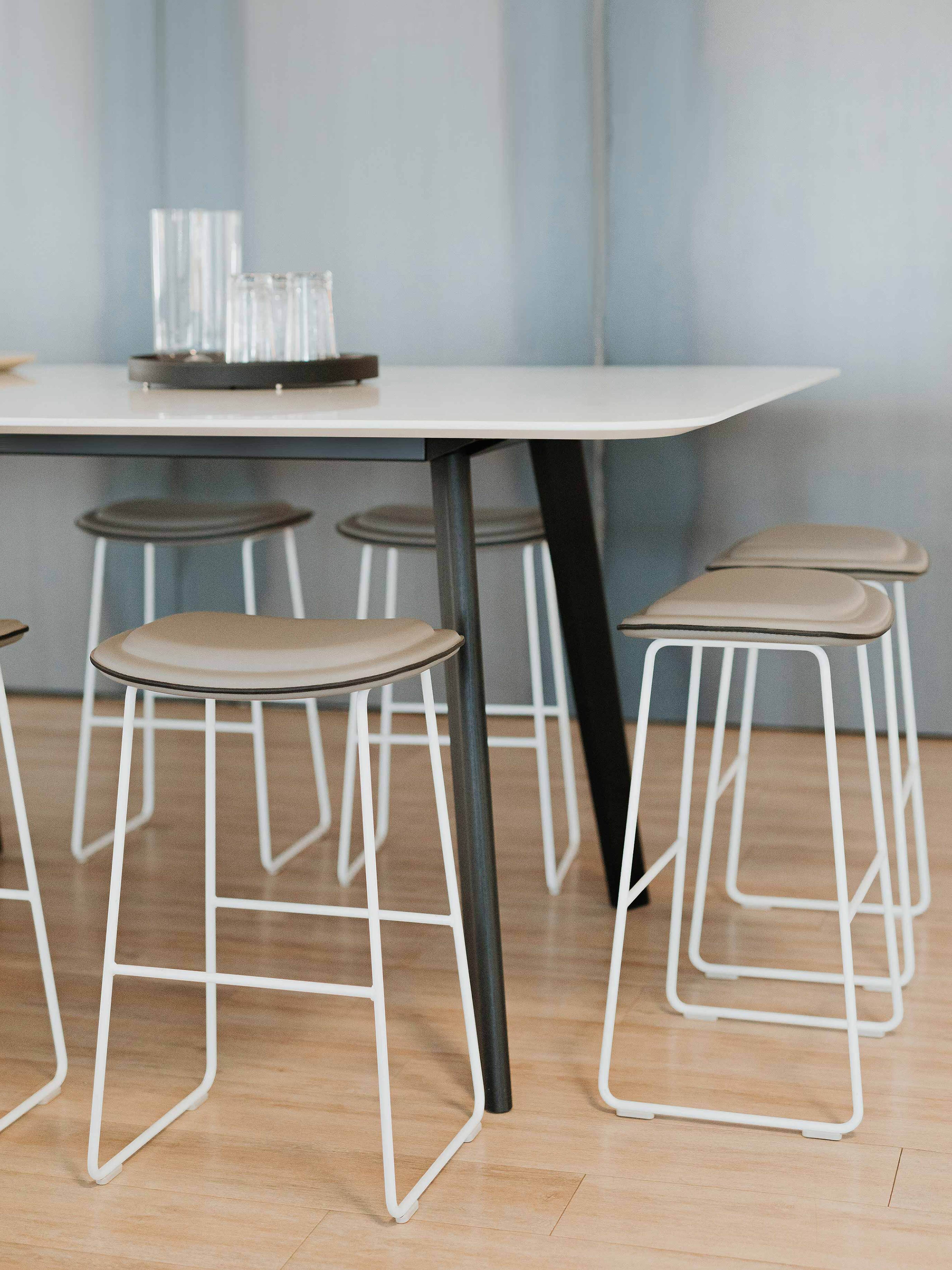 Hi Pad Stool by Jasper Morrison - Stools | Cappellini
