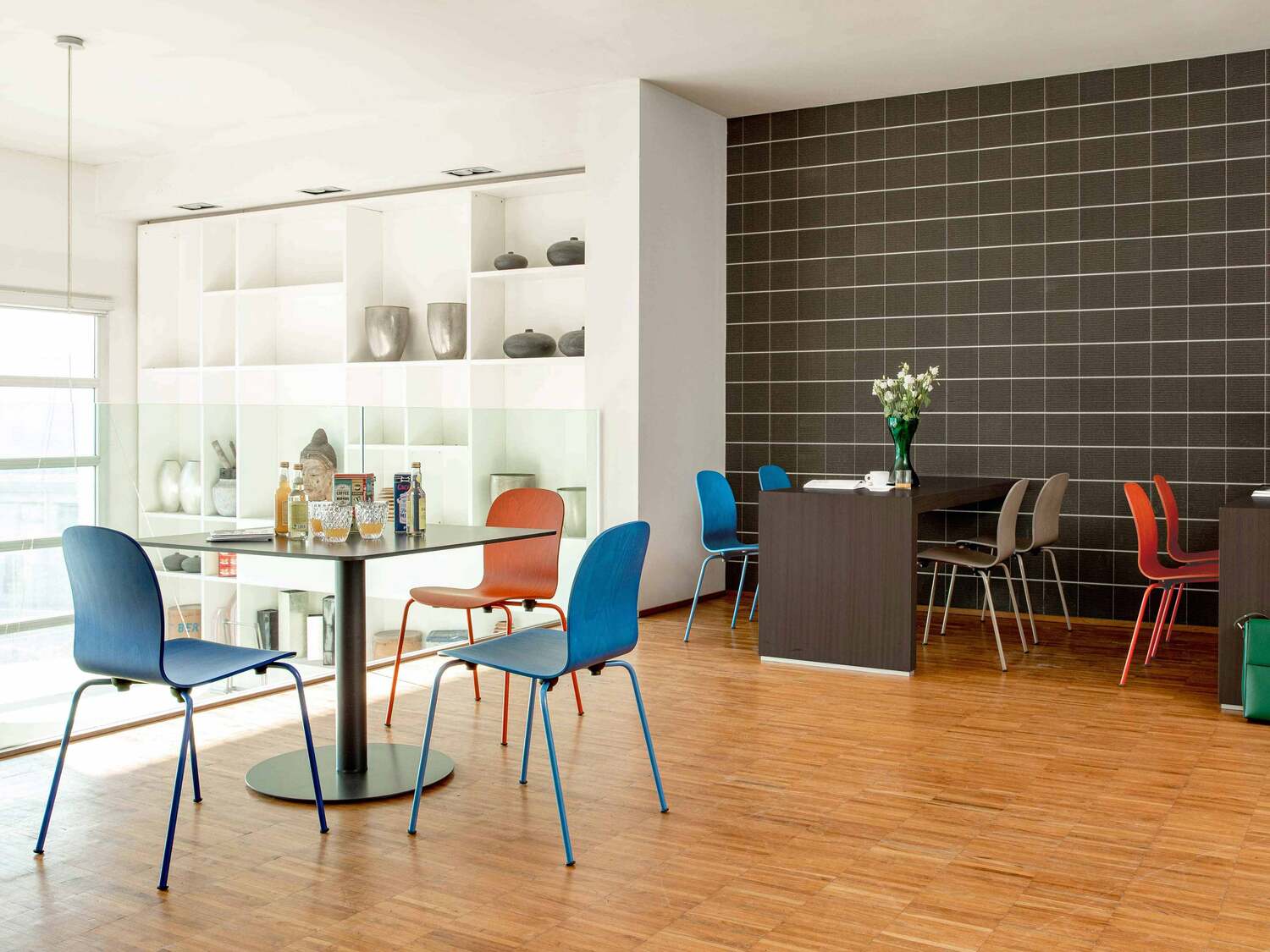 Tate Color by Jasper Morrison - Chairs and small armchairs