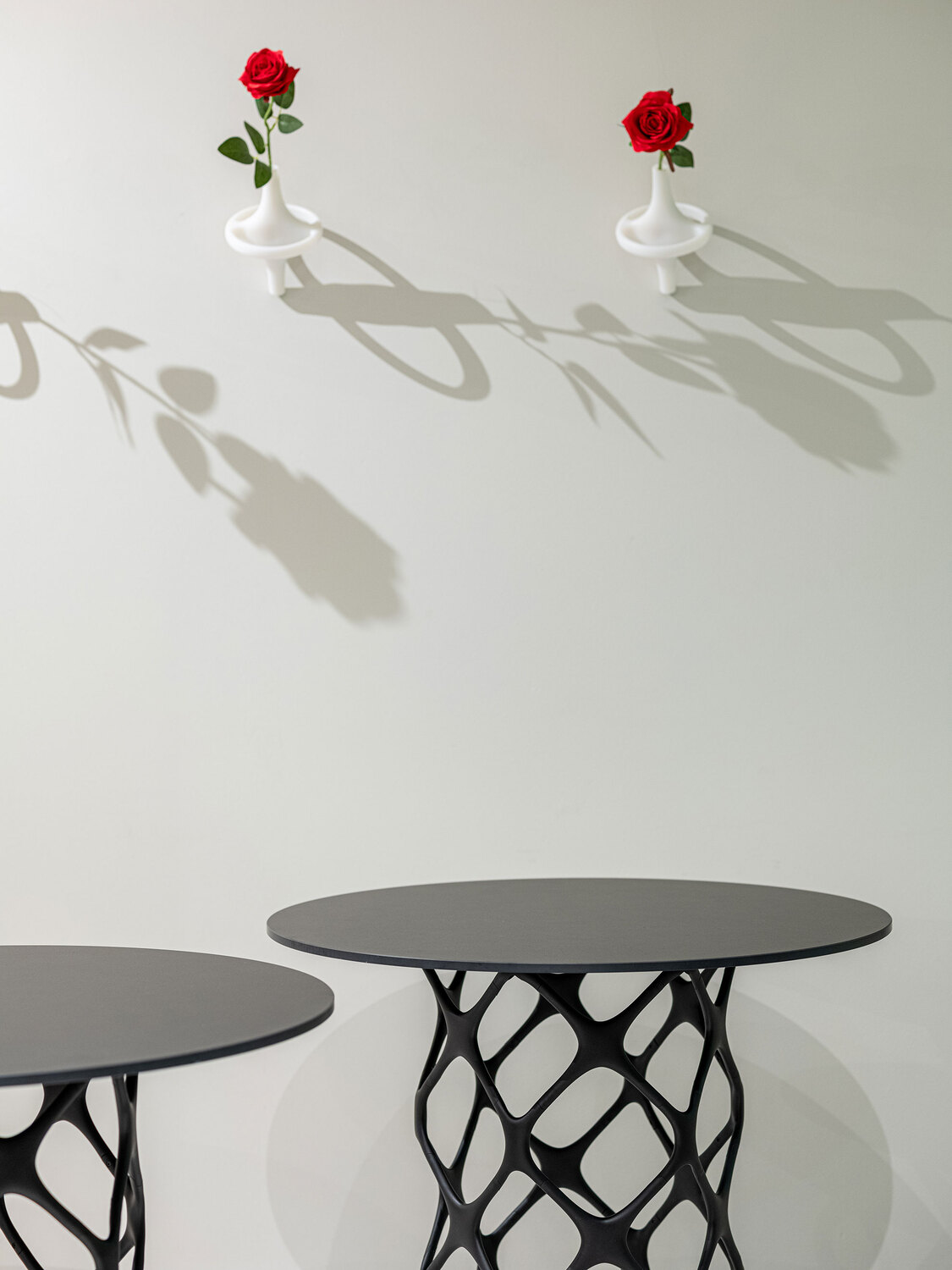 X Table System by Hsiang Han Hsu - Service tables | Cappellini